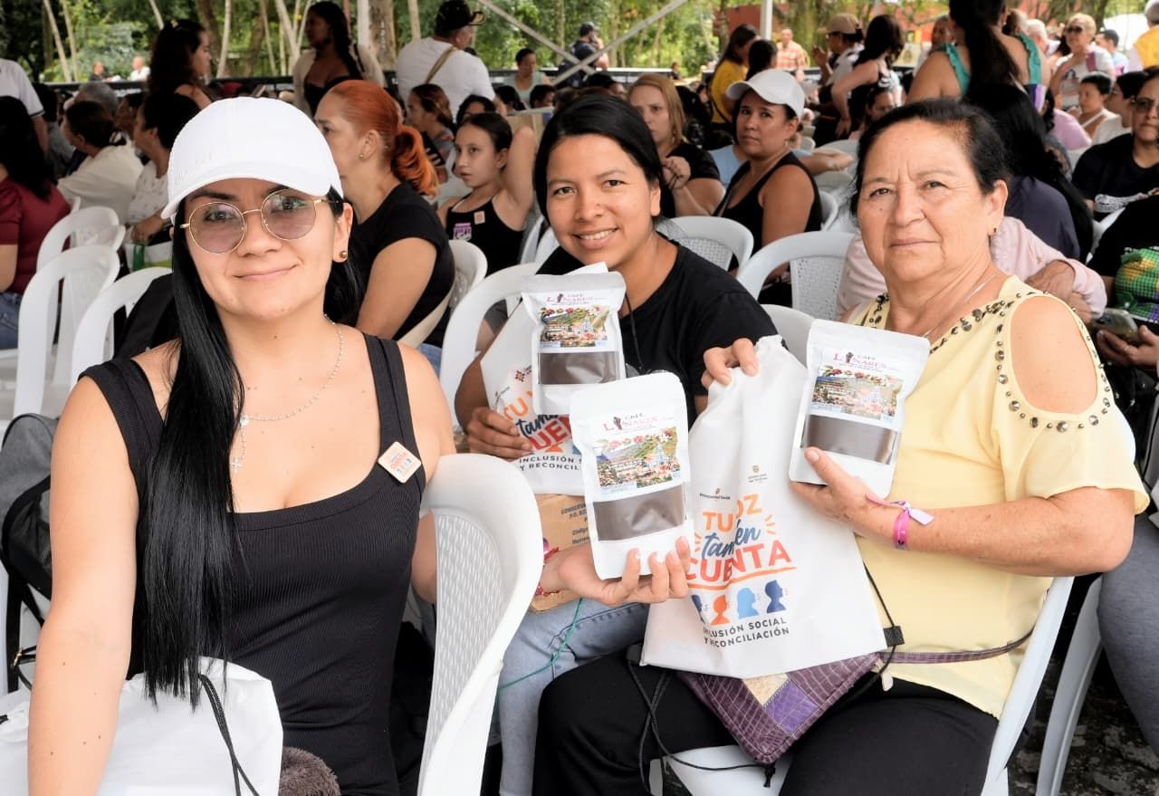 mujeres en rendicion de cuentas