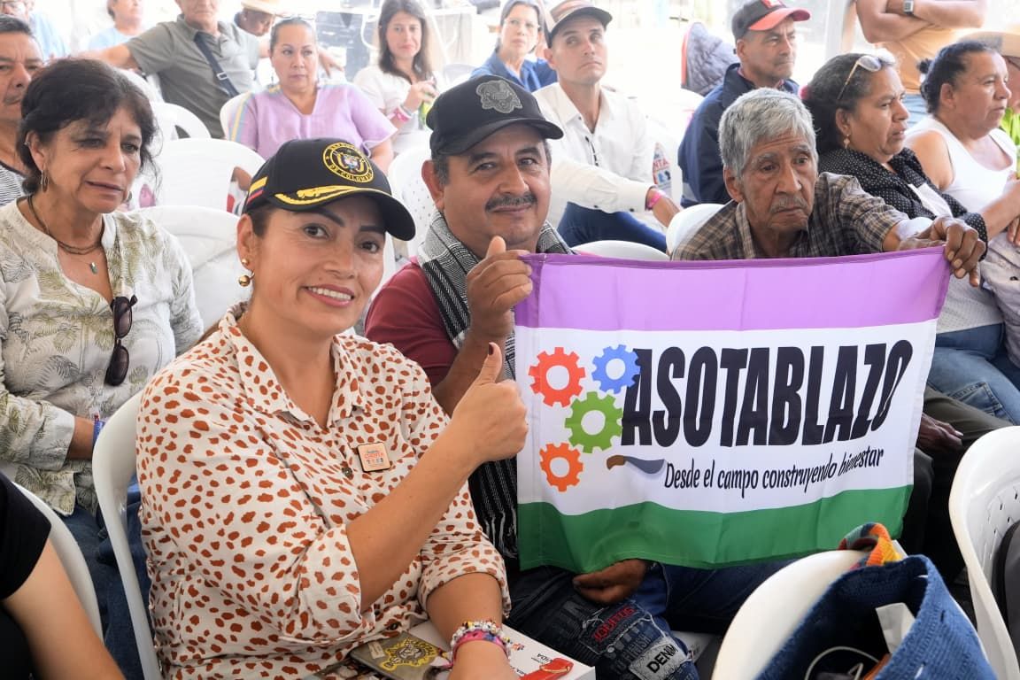mujeres en rendicion de cuentas