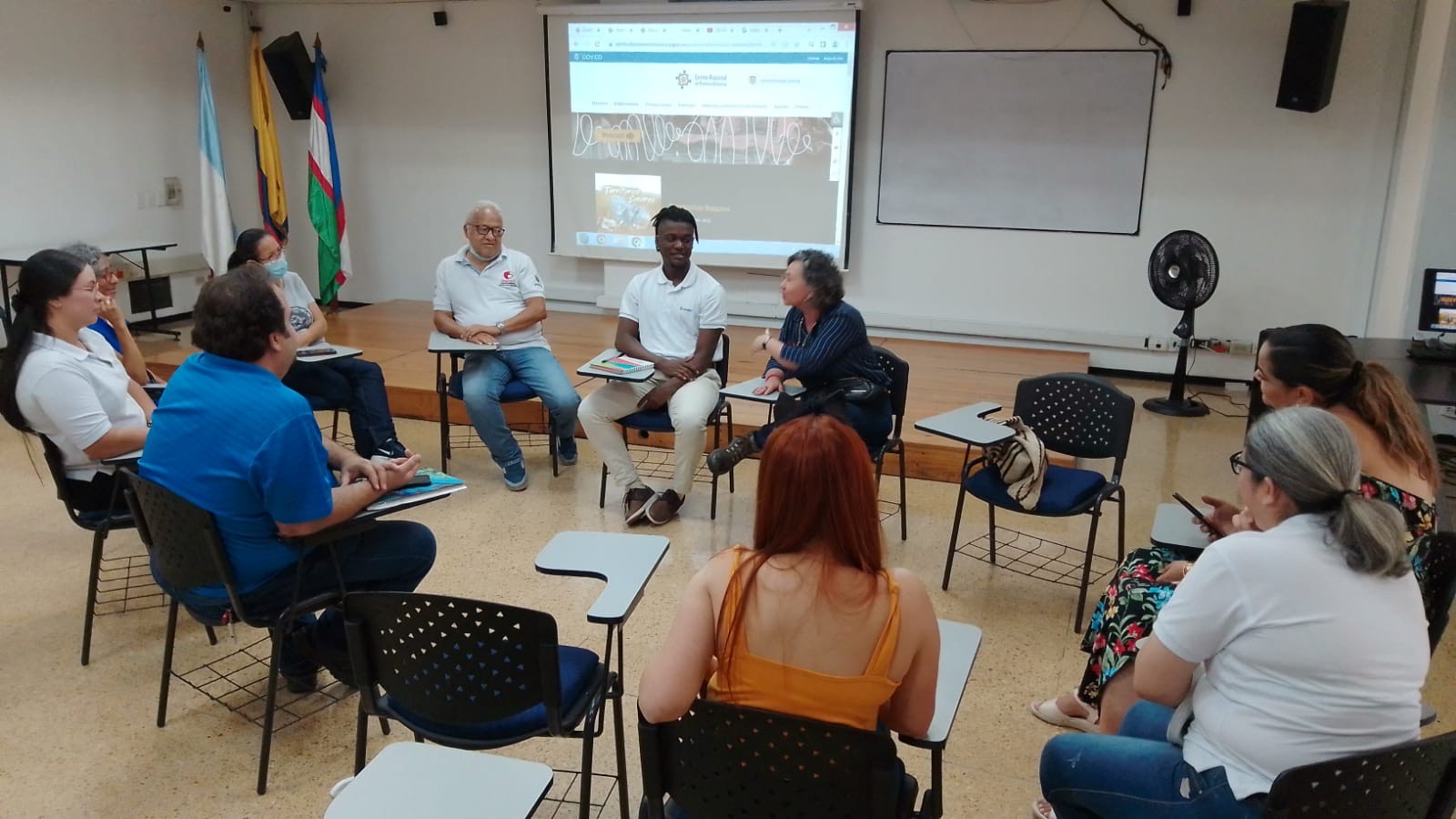 El Centro Nacional de Memoria Histórica realiza acciones formativas en universidades y biblioteca de Cali