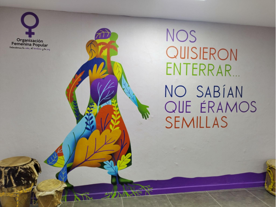 La comunidad de San Andrés de Pisimbalá eligió varios lugares marcados por la guerra para resignificarlos con una exposición de memoria. Foto: Felipe Alarcón, CNMH.